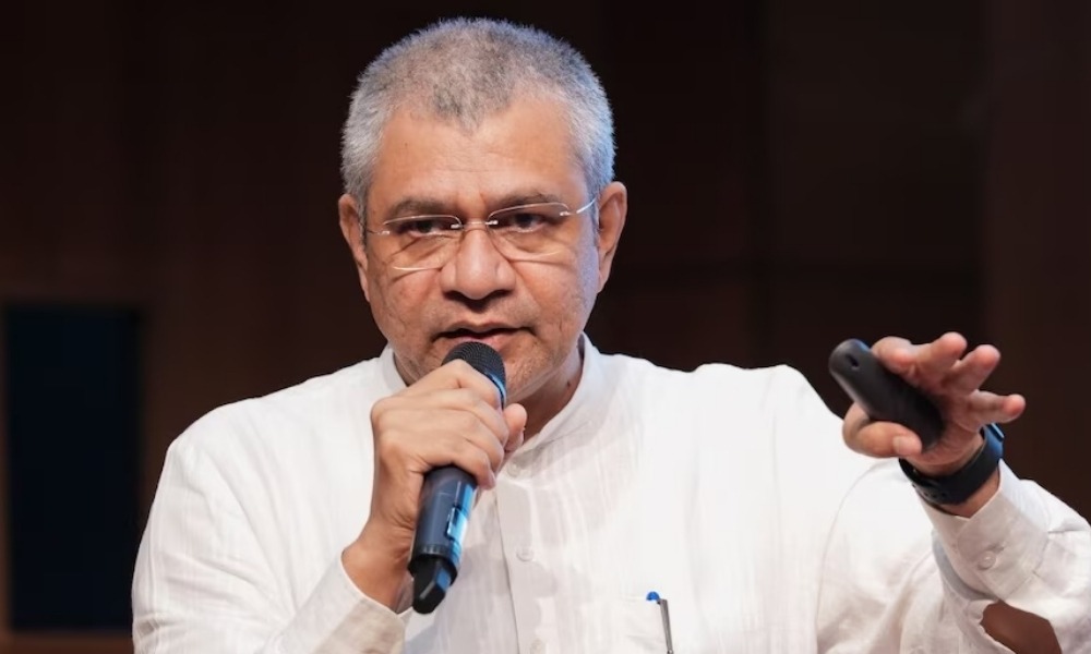 Union Minister Ashwini Vaishnaw shifts to Zoho in support of PM Modi’s ‘Made in India’ initiative